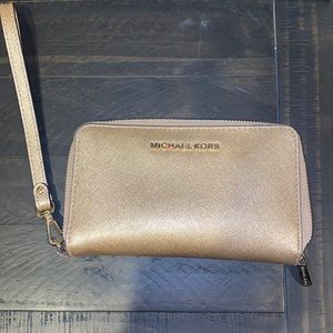 Michael Kors wristlet wallet